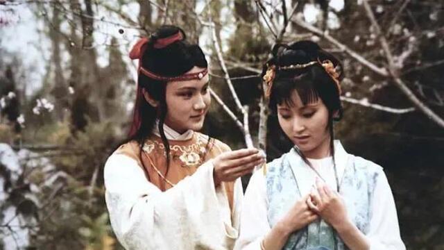 曹雪芹和希区柯克，使用了同一种技巧